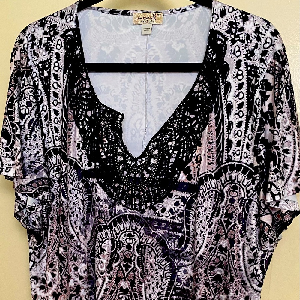 Printed Black And White Tunic Top
